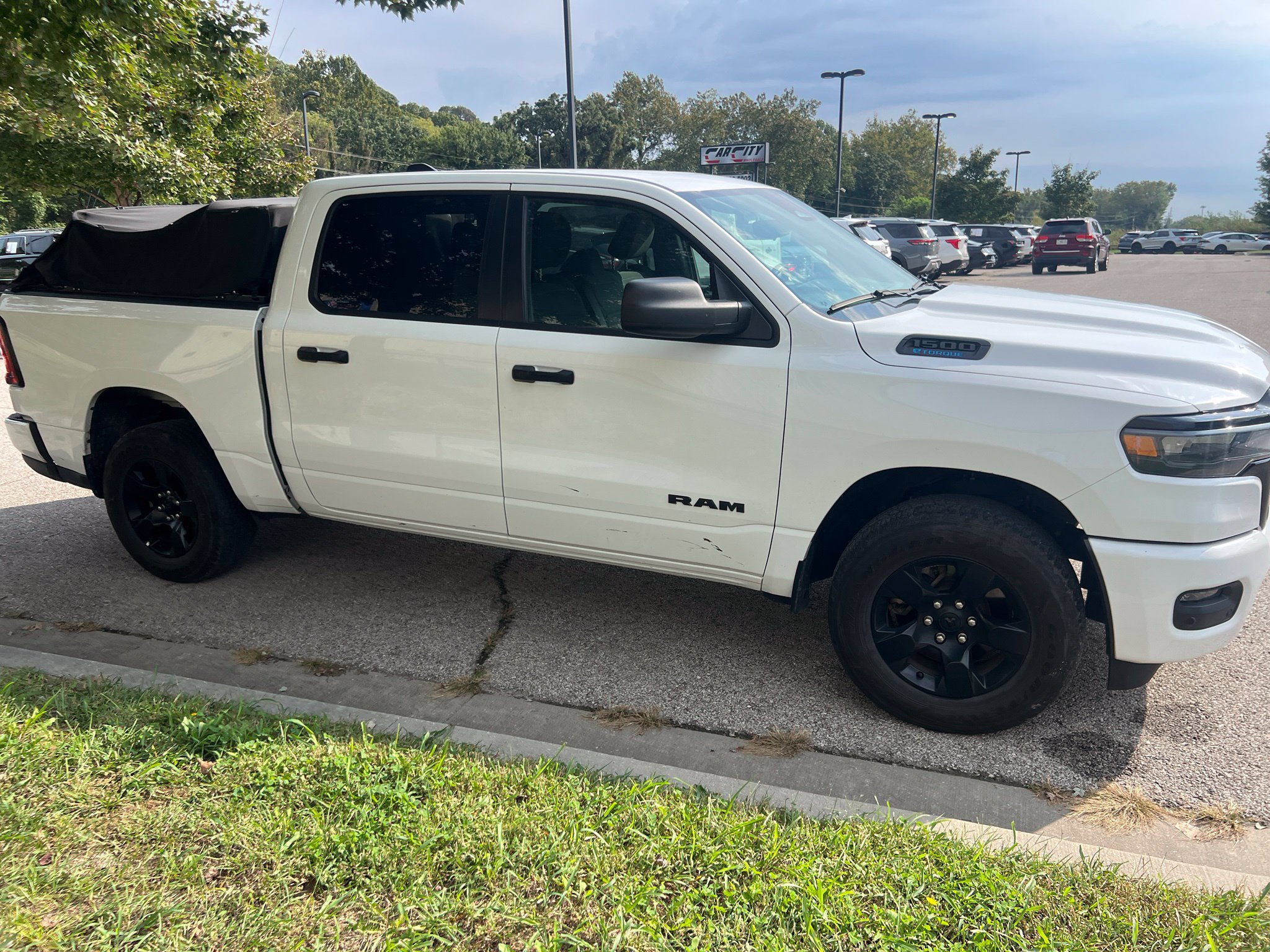 Used 2025 RAM 1500 Tradesman w/ Night Edition AWD/4WD image 4