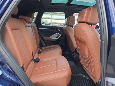 Used 2023 Audi Q3 2.0T Premium Plus image 30