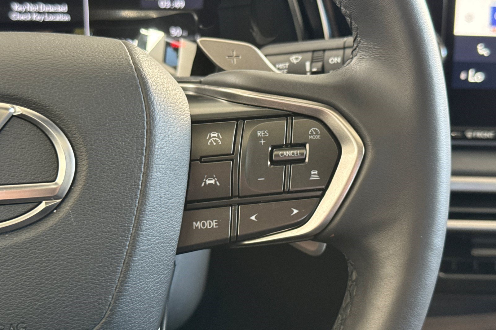Certified 2025 Lexus RX 350 FWD w/ Technology Package image 31