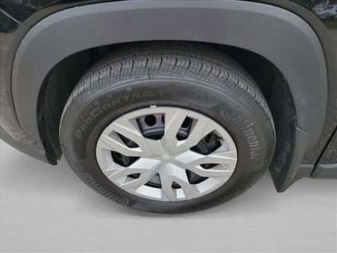 Used 2025 Toyota Corolla Cross L image 9