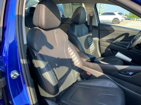 Used 2023 Hyundai Elantra Limited w/ Cargo Package FWD image 30