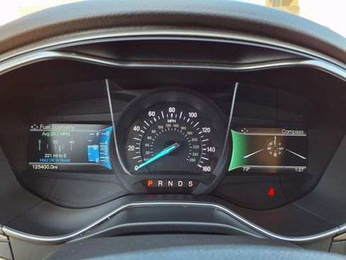 Used 2015 Ford Fusion SE w/ Equipment Group 202A image 17