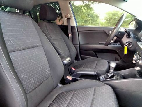 Used 2019 Kia Rio S w/ Technology Package FWD image 22