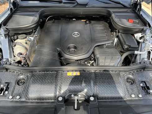 Certified 2024 Mercedes-Benz GLS 450 4MATIC image 36