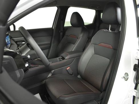 New 2026 Nissan Kicks SR w/ Cold Weather Package AWD/4WD image 9