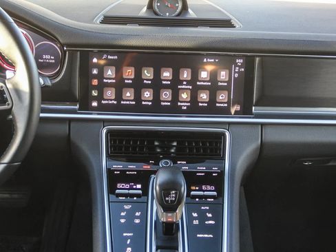 Used 2023 Porsche Panamera Platinum Edition image 12