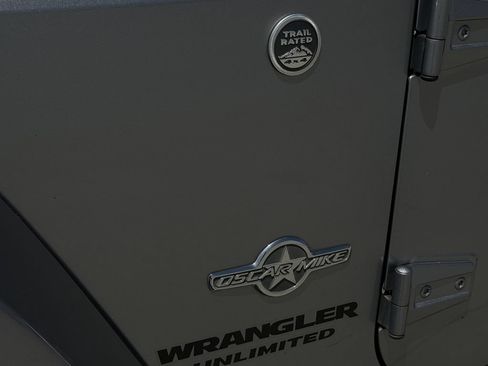 Used 2013 Jeep Wrangler Unlimited Sport AWD/4WD image 10