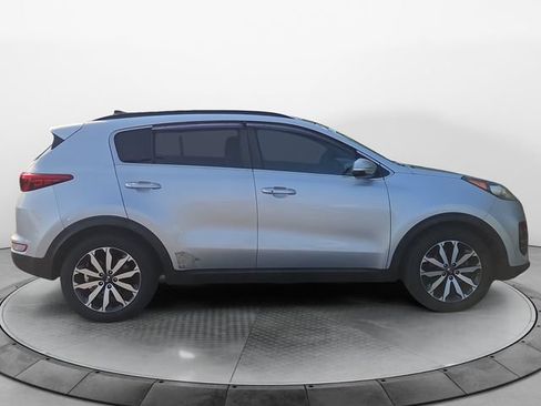 Used 2018 Kia Sportage EX w/ EX Premium Package FWD image 6