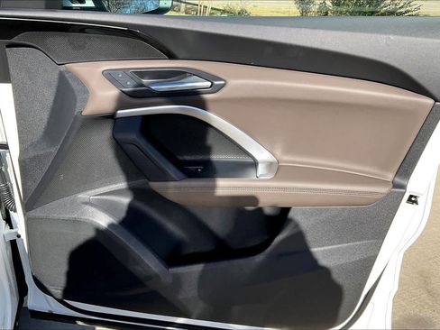 Used 2025 Audi Q5 Premium w/ Convenience Package image 22