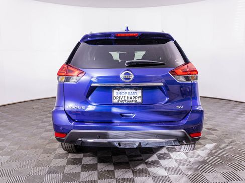Used 2019 Nissan Rogue SV image 11
