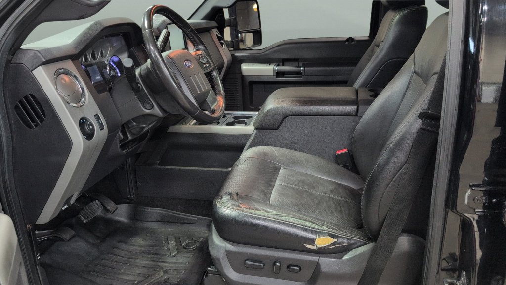 Used 2016 Ford F250 Lariat w/ Lariat Ultimate Package AWD/4WD image 8