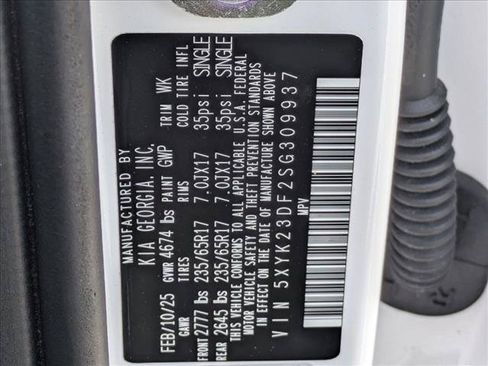 Used 2025 Kia Sportage LX FWD image 24