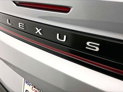 Used 2023 Lexus RZ 450e Premium image 29