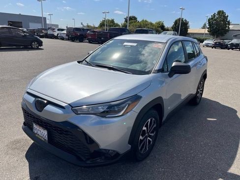 Used 2025 Toyota Corolla Cross AWD Hybrid image 1