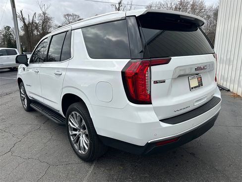 Used 2021 GMC Yukon SLT w/ SLT Luxury Plus Package image 8
