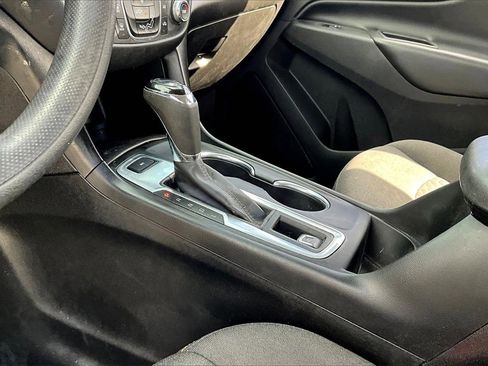 Used 2021 Chevrolet Equinox LT image 11