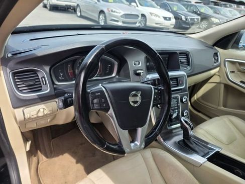 Used 2014 Volvo S60 T5 FWD image 13