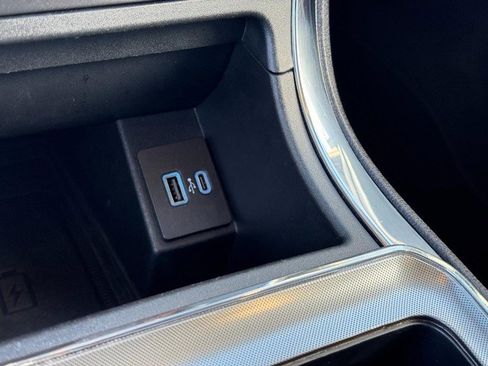 Used 2024 Ford Edge Titanium image 22