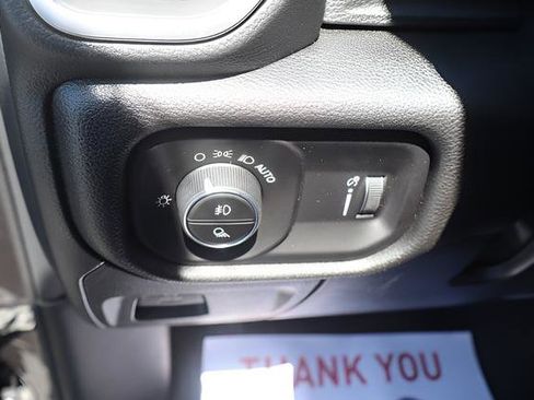 New 2026 RAM 1500 Express AWD/4WD image 17