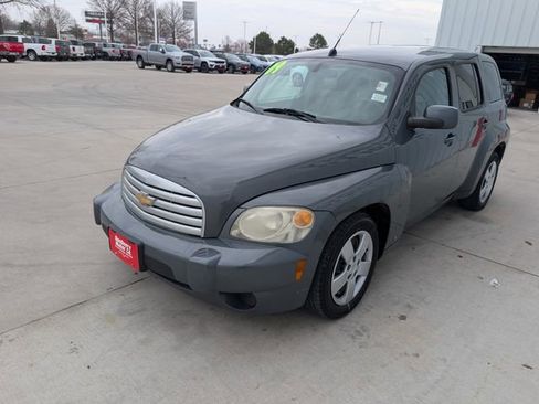 Used 2009 Chevrolet HHR LT FWD image 28