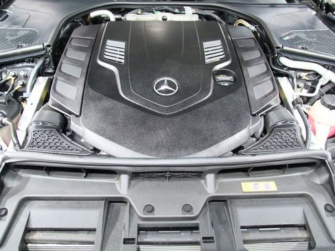 Used 2022 Mercedes-Benz S 580 4MATIC Sedan image 32