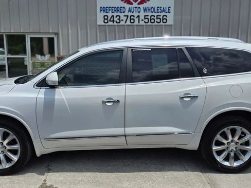 Used 2016 Buick Enclave Premium w/ Experience Buick Package FWD image 3