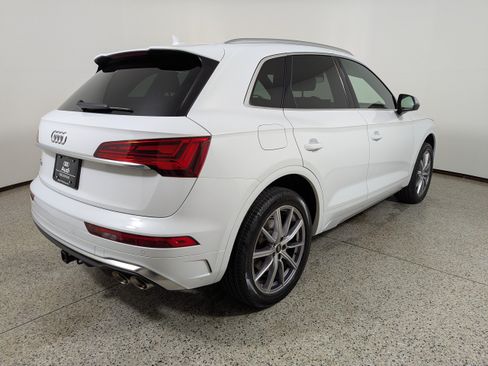 Certified 2023 Audi SQ5 Premium Plus w/ Premium Plus Package AWD/4WD image 7