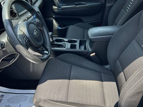 Used 2017 Kia Sportage LX w/ LX Popular Package FWD image 13
