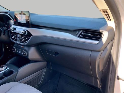 Used 2020 Ford Escape SE FWD image 19