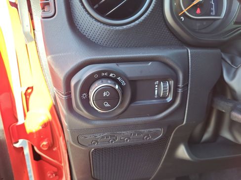 New 2025 Jeep Gladiator Rubicon w/ Convenience Group image 29