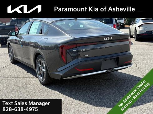New 2026 Kia K4 FWD image 4