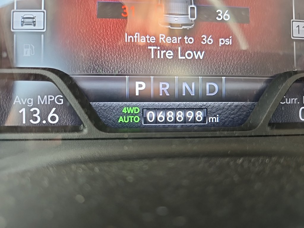 Used 2019 RAM 1500 Laramie AWD/4WD image 18