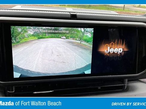 Used 2024 Jeep Wrangler Unlimited Rubicon 4xe AWD/4WD image 13