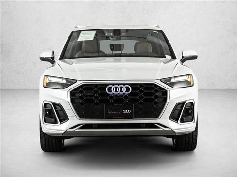Certified 2023 Audi Q5 2.0T Premium Plus w/ Premium Plus Package AWD/4WD image 2