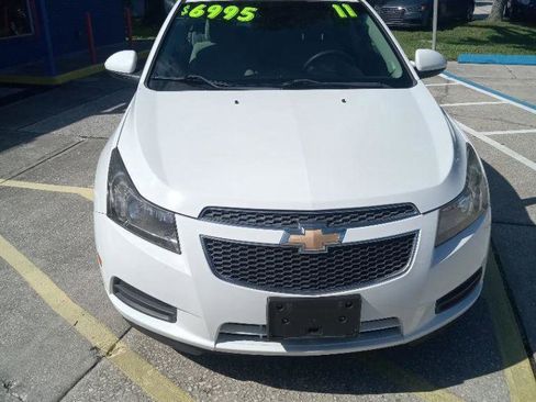 Used 2011 Chevrolet Cruze LT image 3
