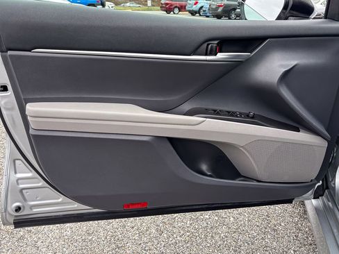 Used 2024 Toyota Camry LE image 13