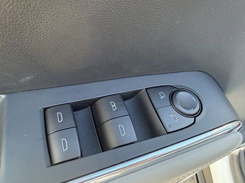 Used 2026 GMC Acadia Elevation image 19