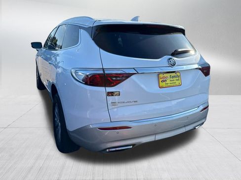 Certified 2023 Buick Enclave Essence w/ Sound and Sites Package AWD/4WD image 4