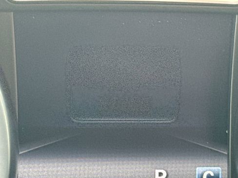 Used 2018 Mercedes-Benz GLE 350 4MATIC image 19