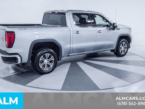 Used 2026 GMC Sierra 1500 SLT AWD/4WD image 9