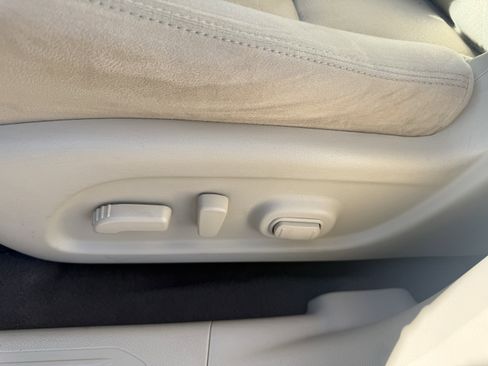 Used 2018 Nissan Murano SV image 12