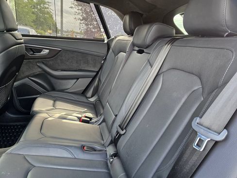 Used 2021 Audi Q8 Prestige AWD/4WD image 22