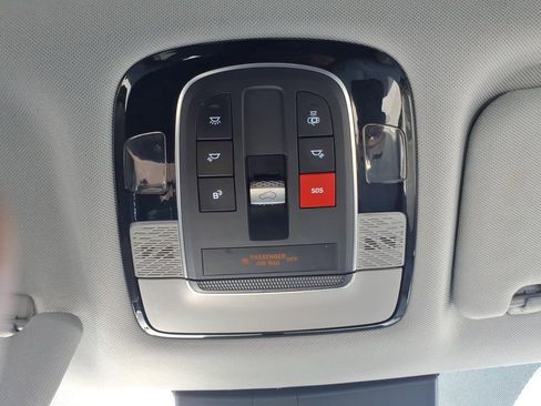 Used 2024 Hyundai Palisade SEL w/ Premium Package image 26