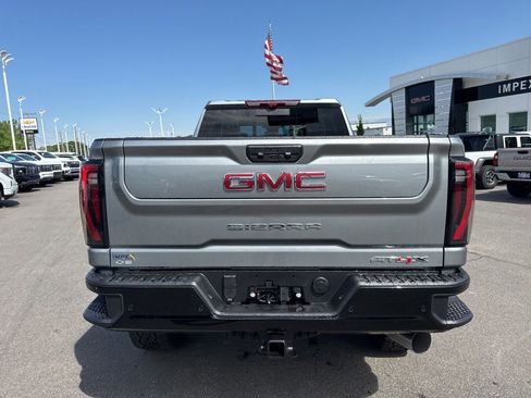 New 2026 GMC Sierra 2500 AT4X AWD/4WD image 4
