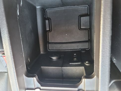 Used 2011 Ford Fusion SEL w/ 301A Rapid Spec Order Code image 24