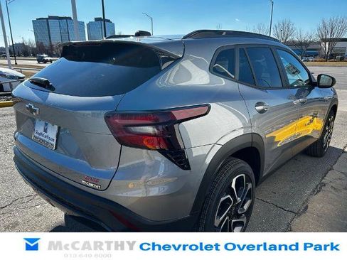 New 2026 Chevrolet Trax RS w/ Sunroof Package image 6