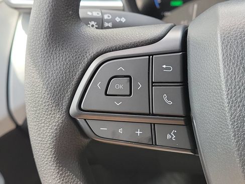 New 2026 Toyota Sienna LE FWD image 9