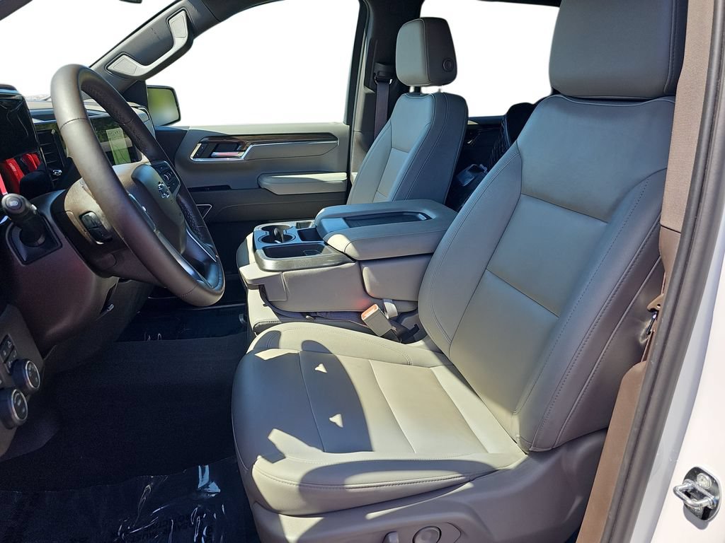 Used 2022 Chevrolet Silverado 1500 LT AWD/4WD image 15