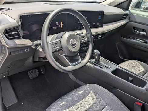 New 2026 Nissan Kicks SV w/ SV Premium Package FWD image 3