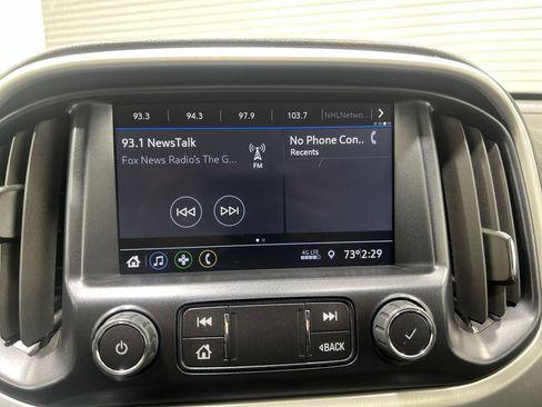 Used 2022 GMC Canyon Elevation w/ Elevation Premium Package AWD/4WD image 16